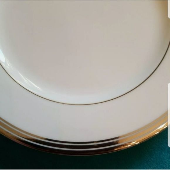 Royal Doulton Platinum Lux Cup & Saucer Set of 4!